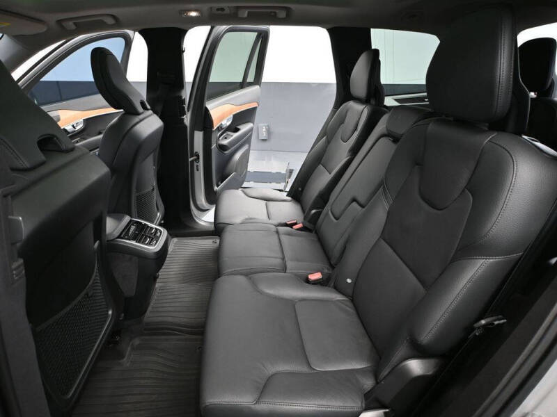 2024 Volvo XC90 B5 Plus Bright Theme