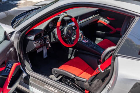 2019 Porsche 911 GT2 RS