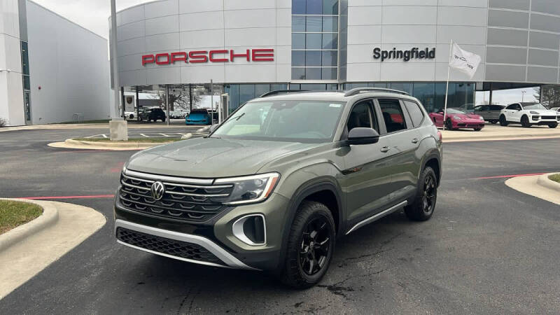 2025 Volkswagen Atlas for sale at Napleton Autowerks in Springfield MO