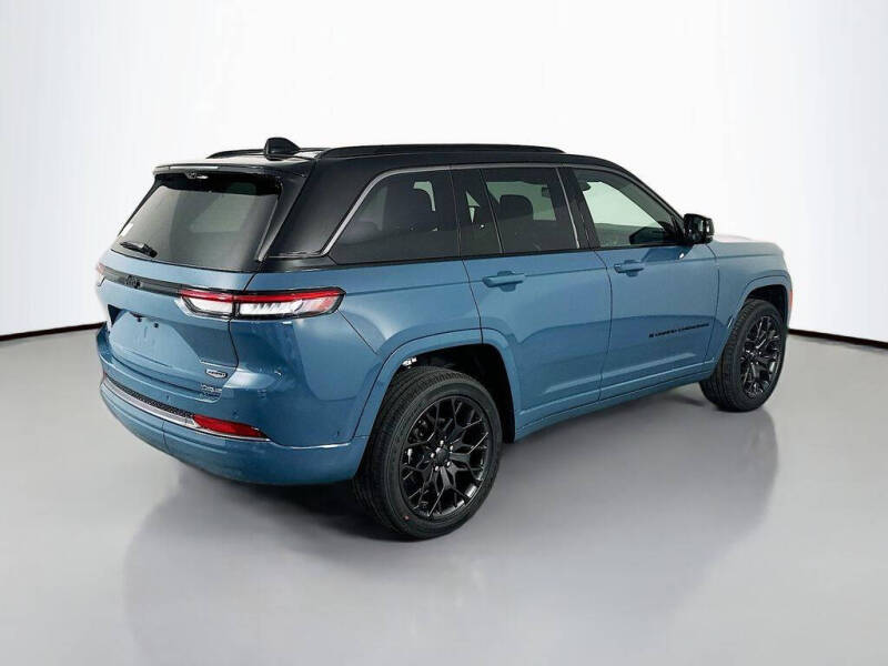2026 Jeep Grand Cherokee Summit