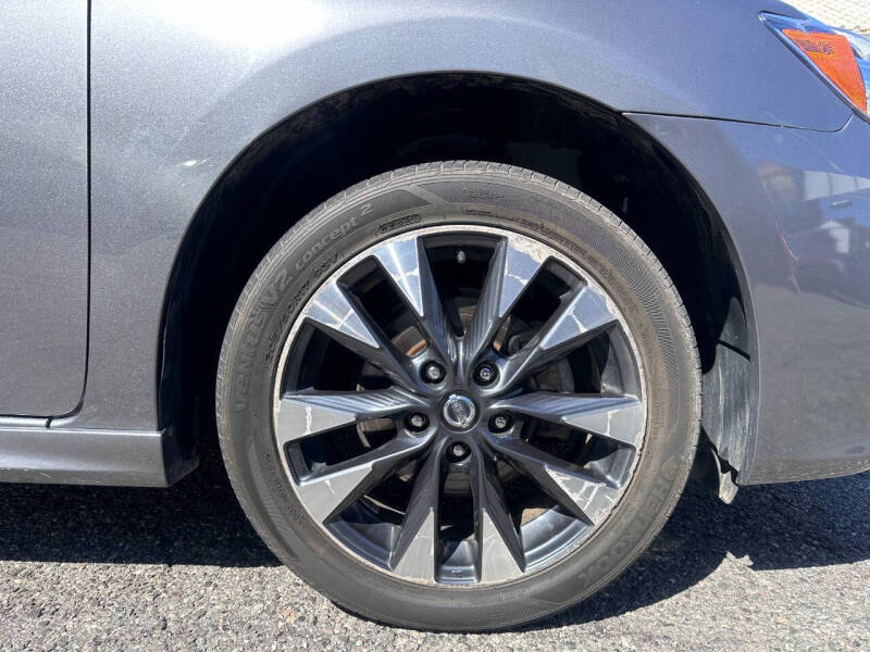 2019 Nissan Sentra SR