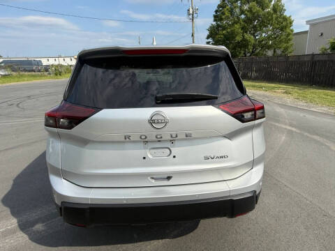 2024 Nissan Rogue SV