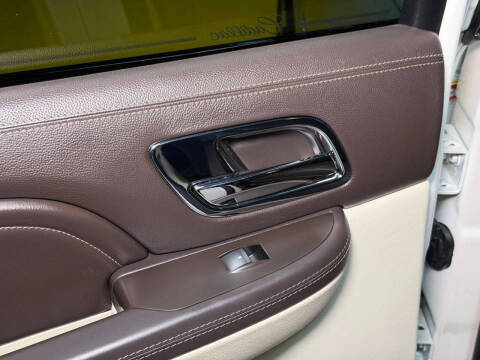 2012 Cadillac Escalade Platinum Edition