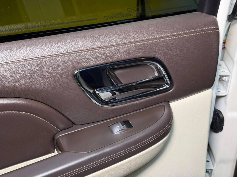 2012 Cadillac Escalade Platinum Edition