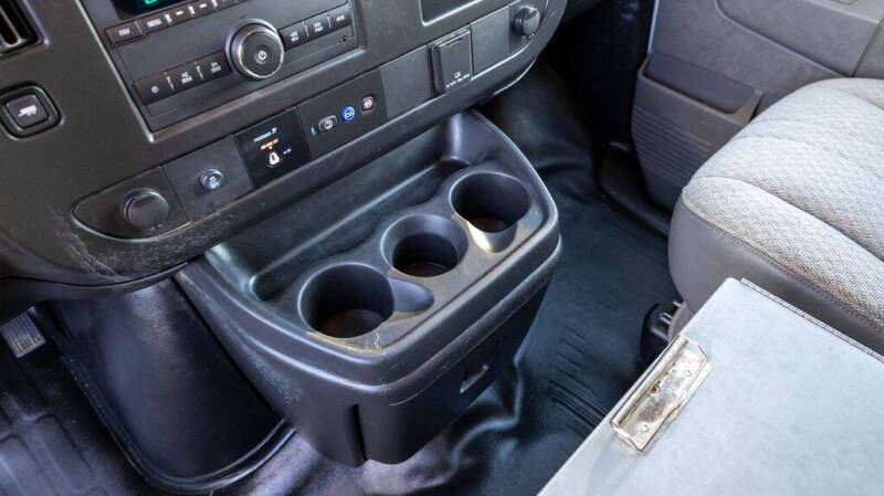 2023 Chevrolet Express 2500