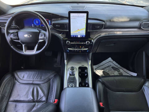 2023 Ford Explorer Platinum