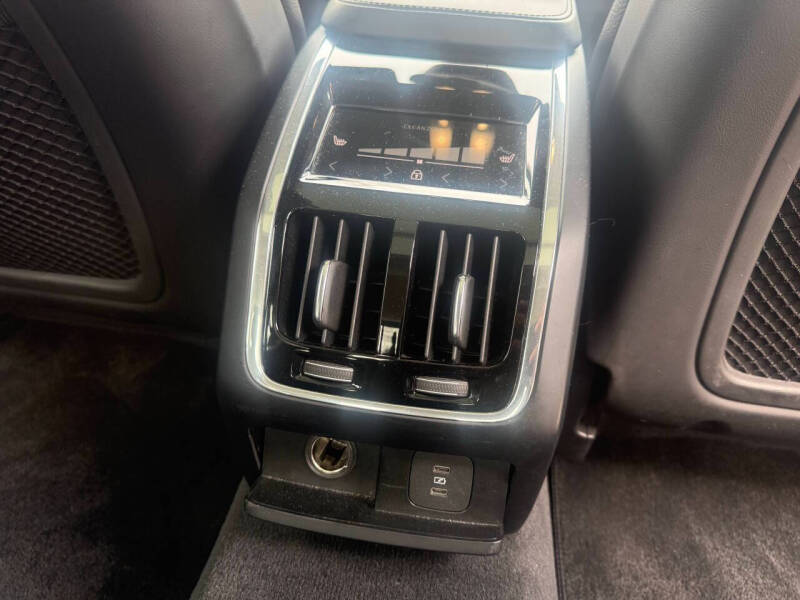 2023 Volvo S90 B6 Plus