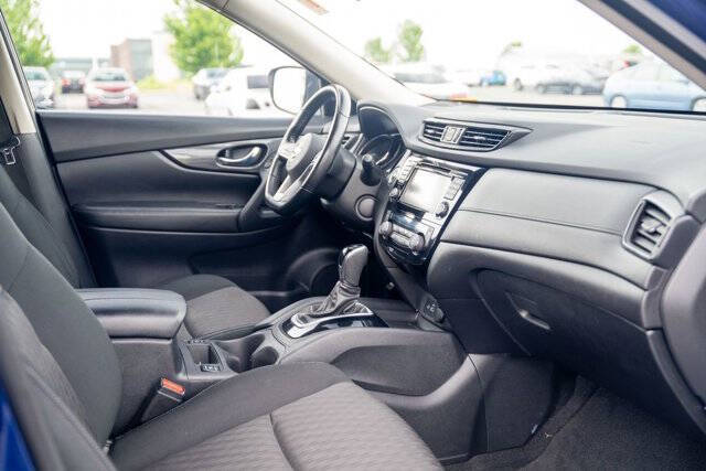 2020 Nissan Rogue SV