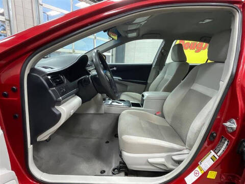 2012 Toyota Camry Hybrid LE