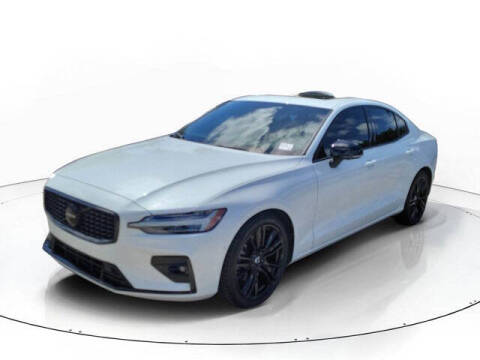 2024 Volvo S60 B5 Plus Black Edition