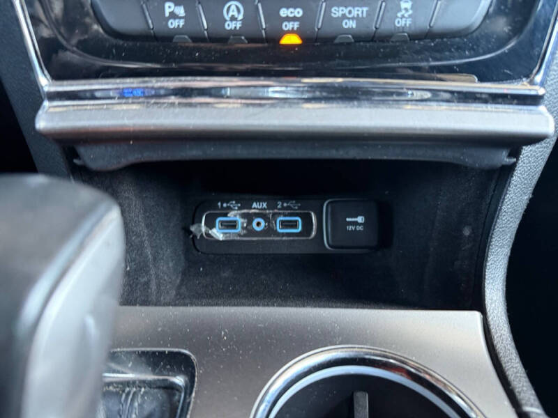 2019 Jeep Grand Cherokee Laredo E