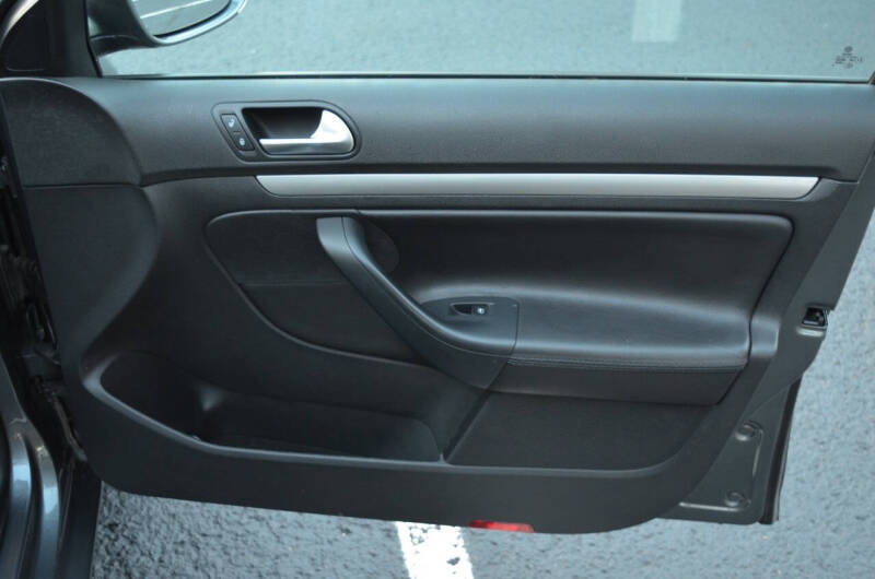 2010 Volkswagen Jetta SEL PZEV