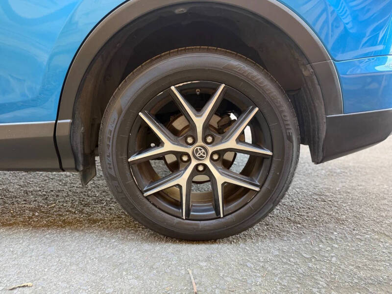 2016 Toyota RAV4 SE