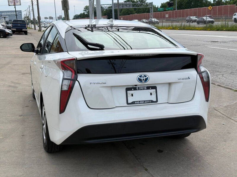 2017 Toyota Prius Three