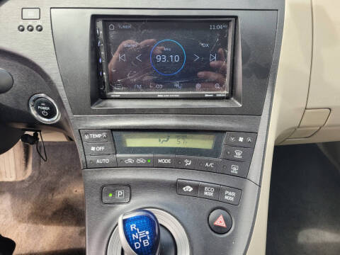 2010 Toyota Prius III