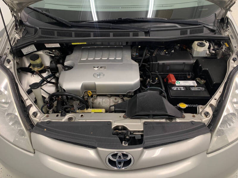 2008 Toyota Sienna LE 7-Passenger