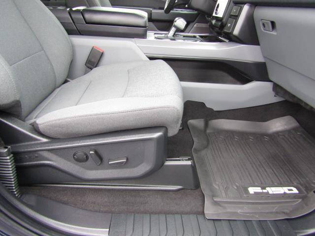 2024 Ford F-150 Lightning Flash