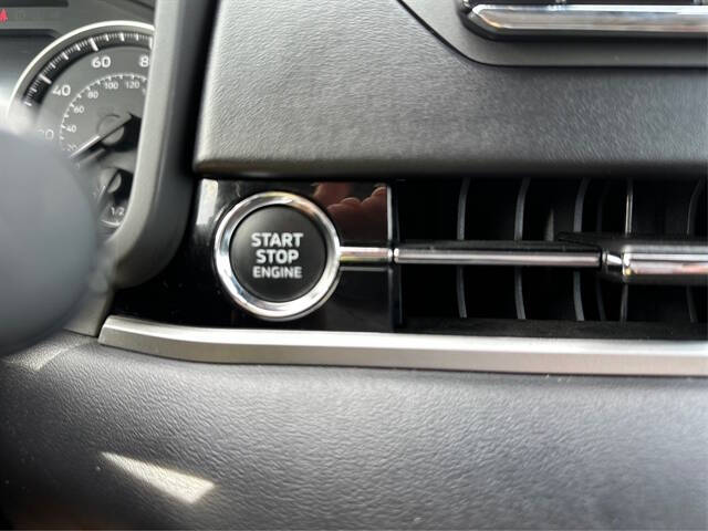 2022 Mitsubishi Outlander ES
