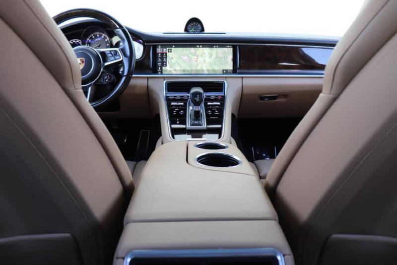 2018 Porsche Panamera 4 E-Hybrid