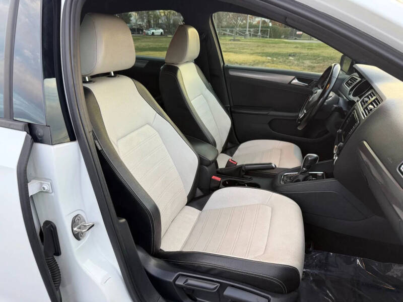 2016 Volkswagen Jetta 1.8T Sport