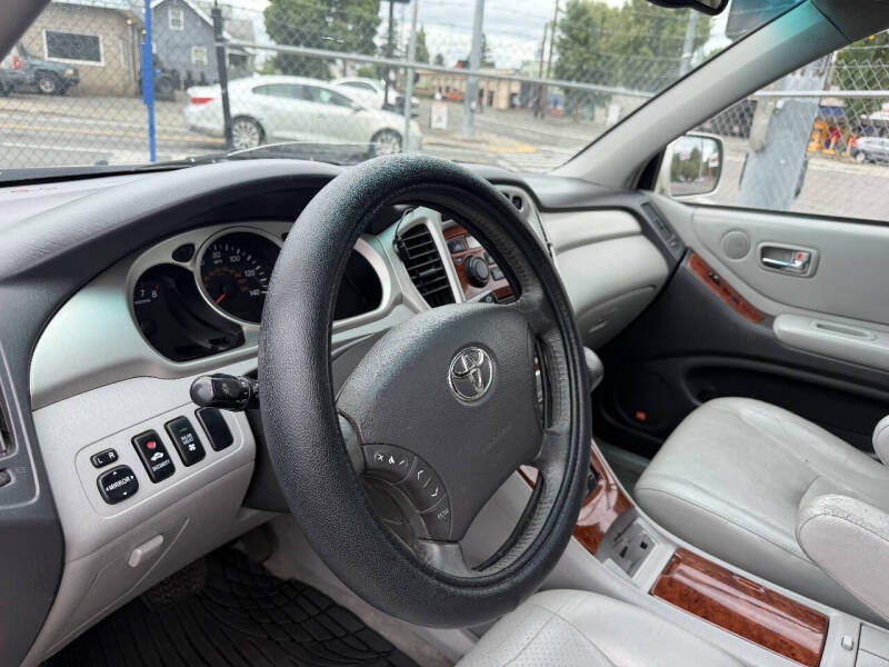 2005 Toyota Highlander Limited