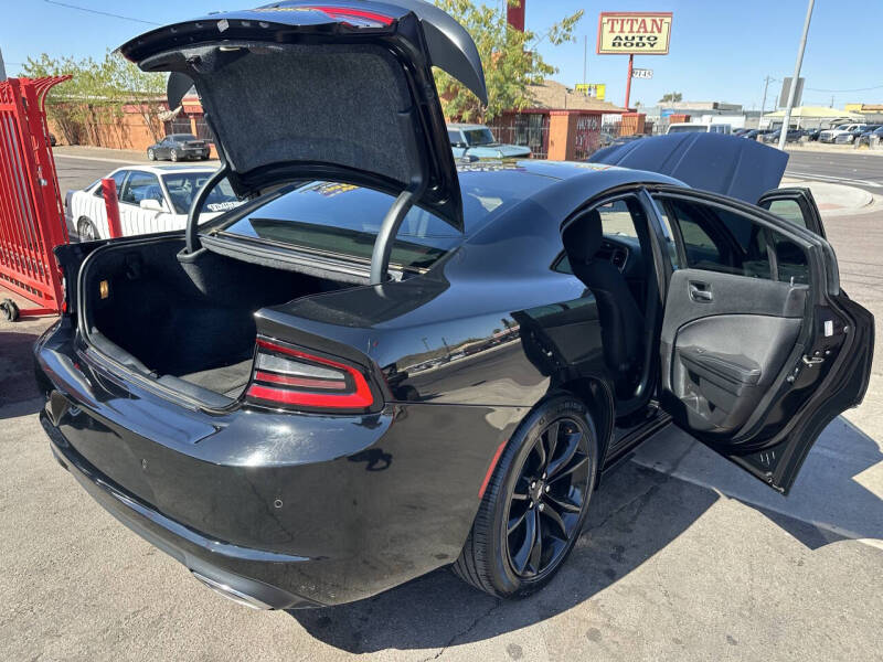 2018 Dodge Charger SXT