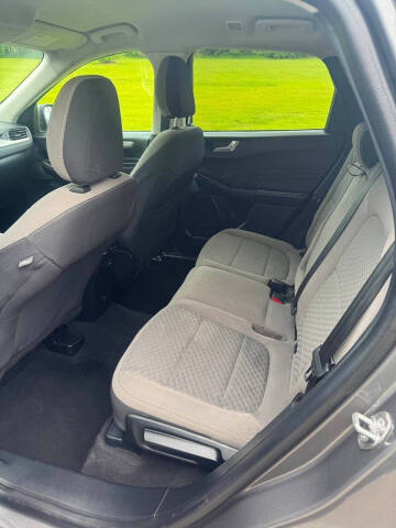 2021 Ford Escape SE