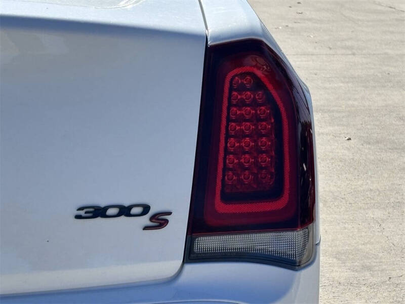 2022 Chrysler 300 S V6