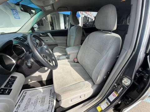2013 Toyota Highlander Plus