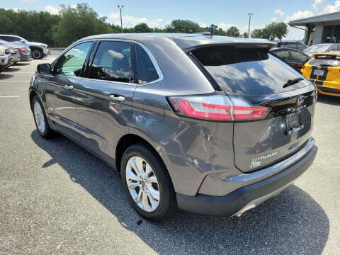 2022 Ford Edge Titanium