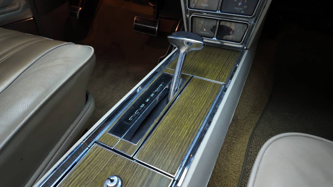 1966 Chevrolet Impala 51