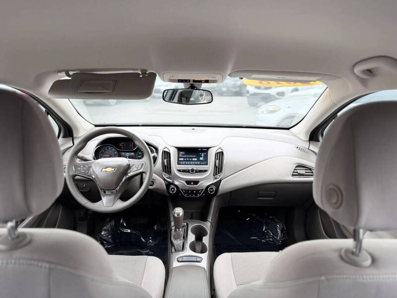 2018 Chevrolet Cruze LT Auto