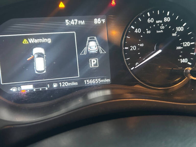 2022 Nissan Kicks SV