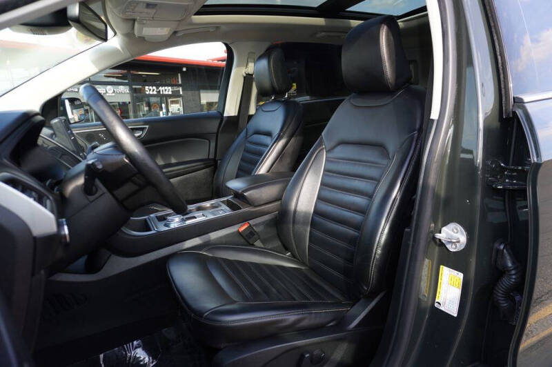 2022 Ford Edge SEL