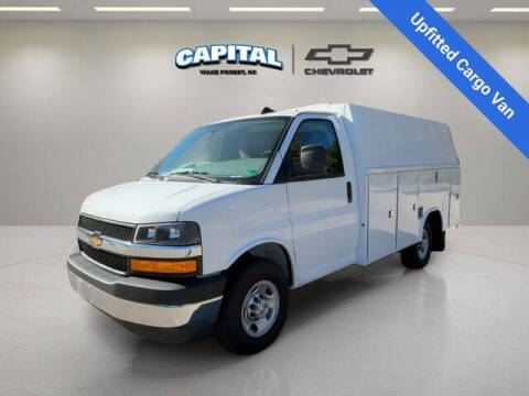 2025 Chevrolet Express 3500