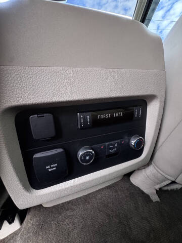 2016 Lincoln Navigator Select