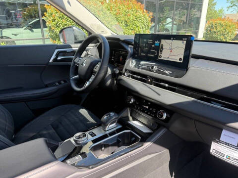 2026 Mitsubishi Outlander PHEV SE