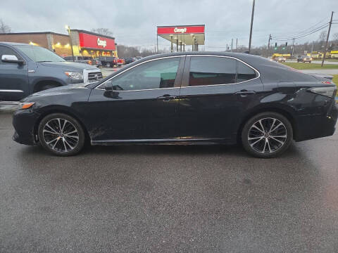 2020 Toyota Camry SE Nightshade