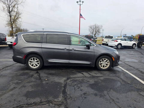 2020 Chrysler Pacifica Touring L