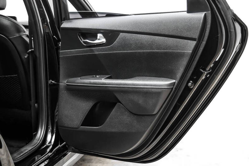 2021 Kia Forte GT Line