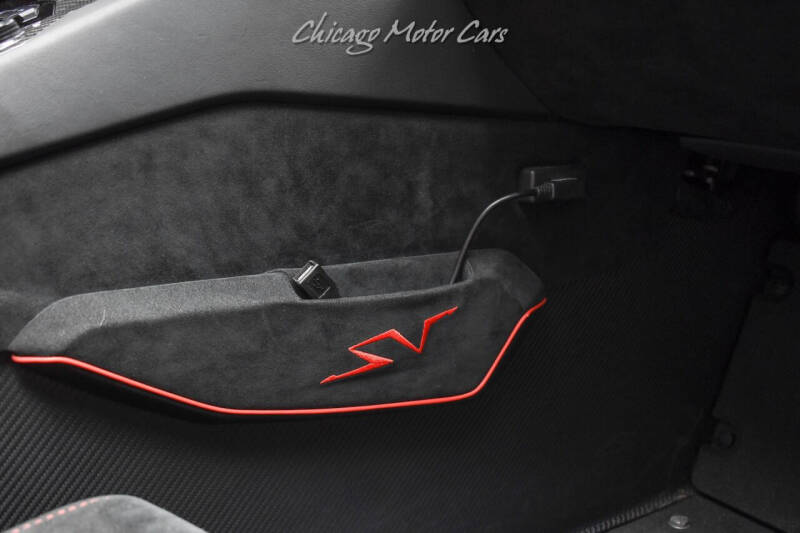 2016 Lamborghini Aventador LP 750-4 SV