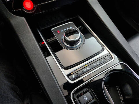 2017 Jaguar F-PACE 35t Premium