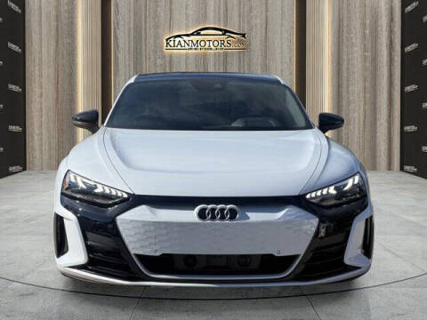 2024 Audi e-tron GT quattro Premium Plus