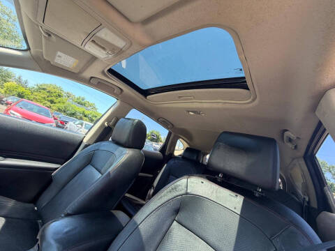 2012 Nissan Rogue SV w/SL Package