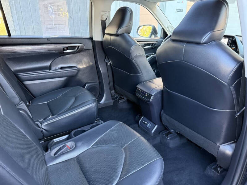 2020 Toyota Highlander Limited