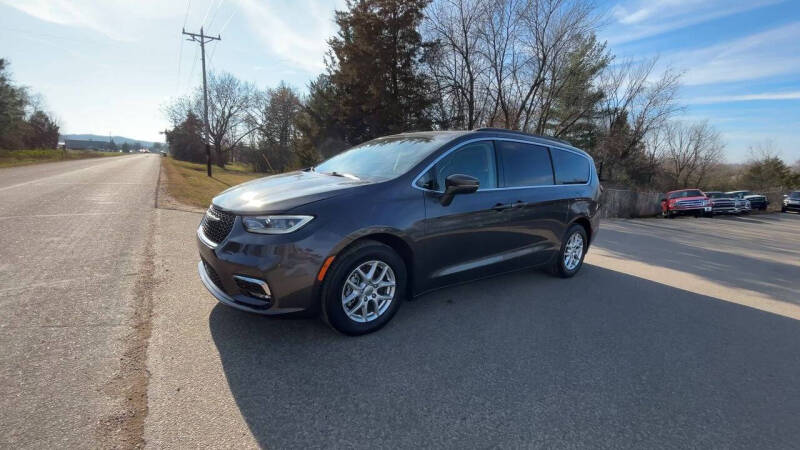 2022 Chrysler Pacifica Touring L photo 28