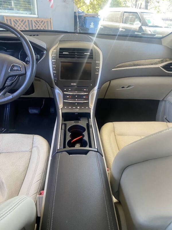 2013 Lincoln MKZ