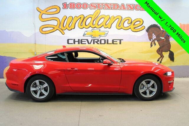 2022 Ford Mustang EcoBoost