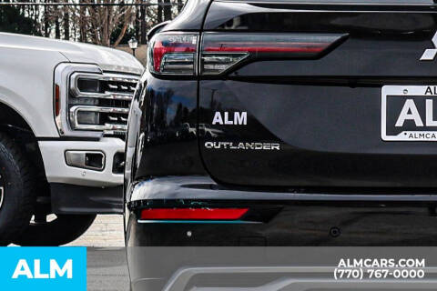 2025 Mitsubishi Outlander SE