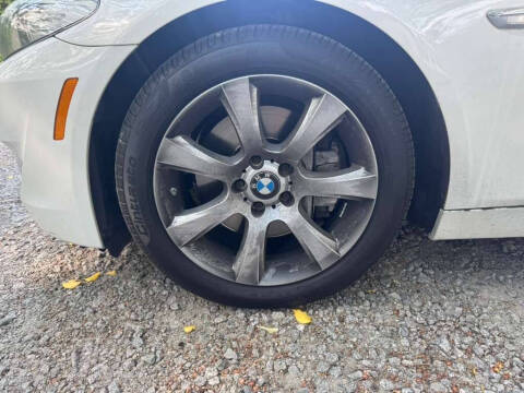 2011 BMW 5 Series 550i